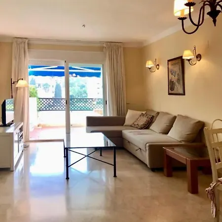 Banus Center Parking And Pool Apartment Marbella
